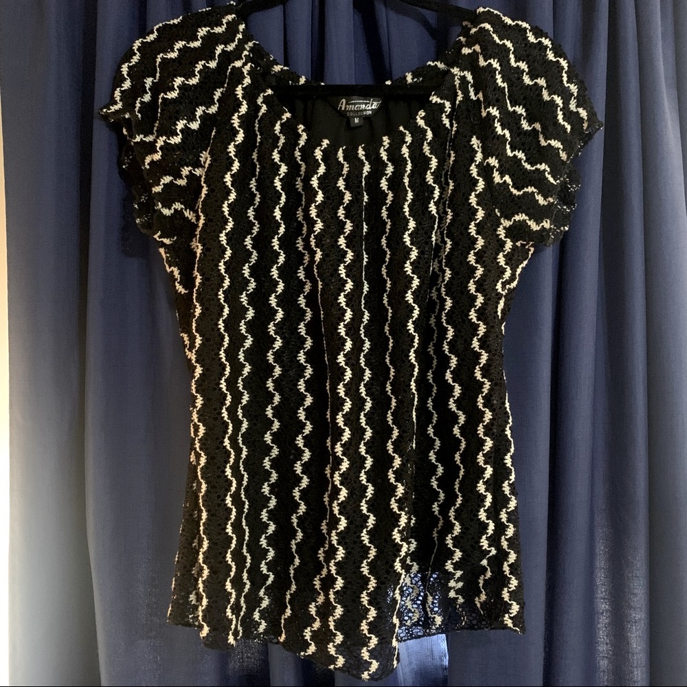 Amanda collection black and cream details blouse size M
